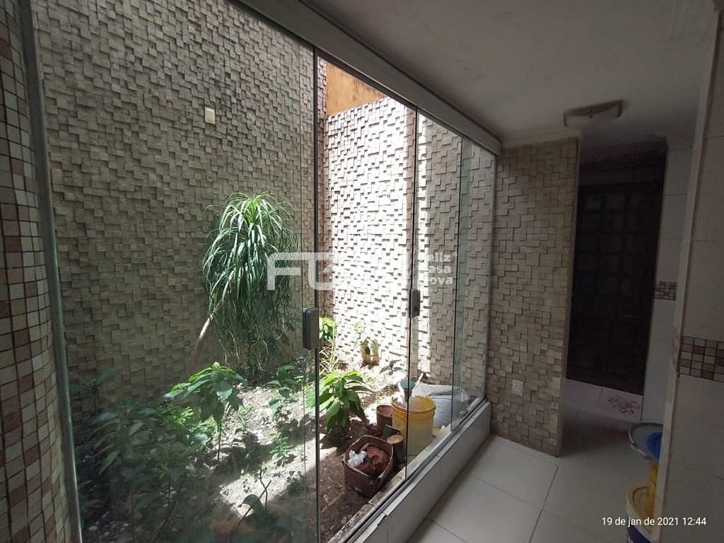 Casa à venda e aluguel com 4 quartos, 262m² - Foto 10