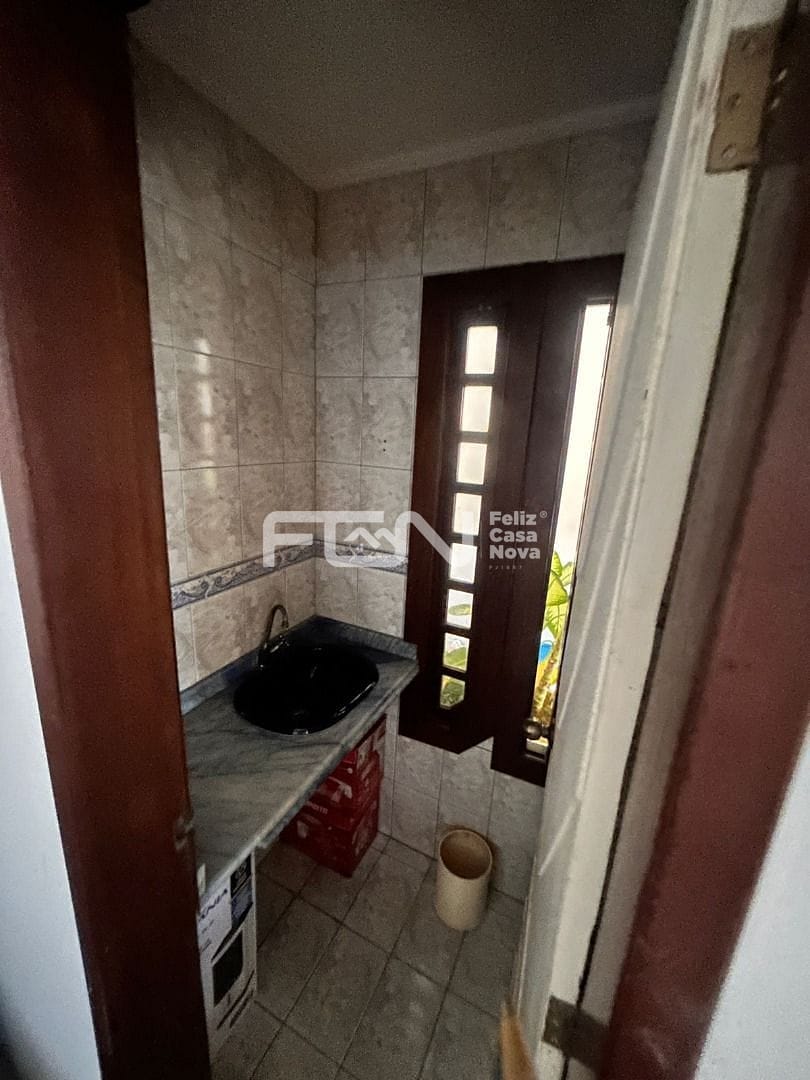 Casa à venda e aluguel com 4 quartos, 262m² - Foto 18