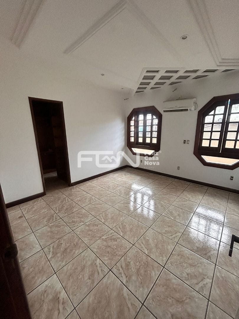 Casa à venda e aluguel com 4 quartos, 262m² - Foto 12