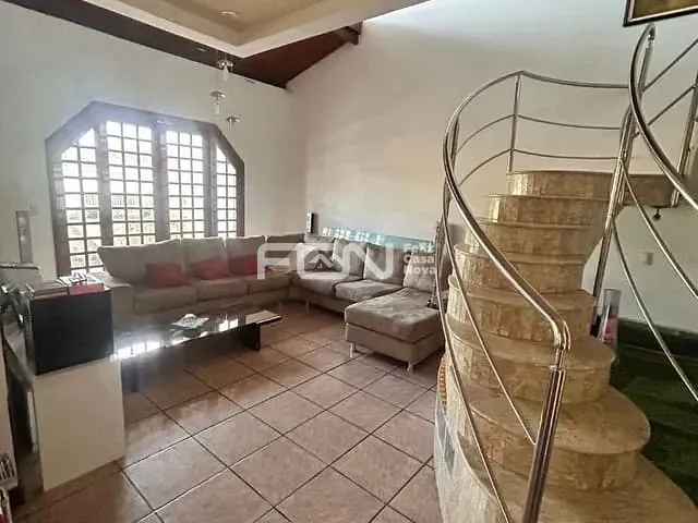 Casa com 200m², à venda, no bairro Gleba A em Camaçari
