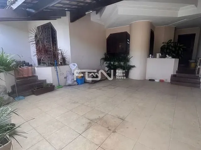 Casa com 200m², à venda, no bairro Gleba A em Camaçari