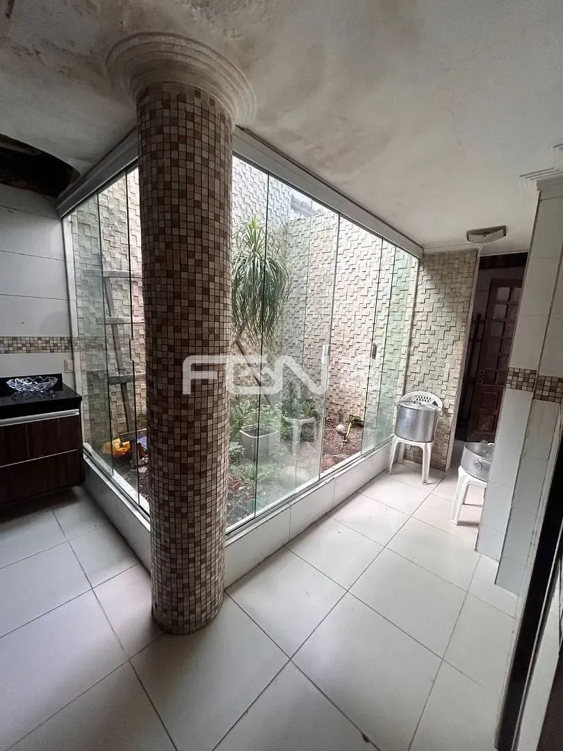 Casa, 4 quartos, 262 m² - Foto 11