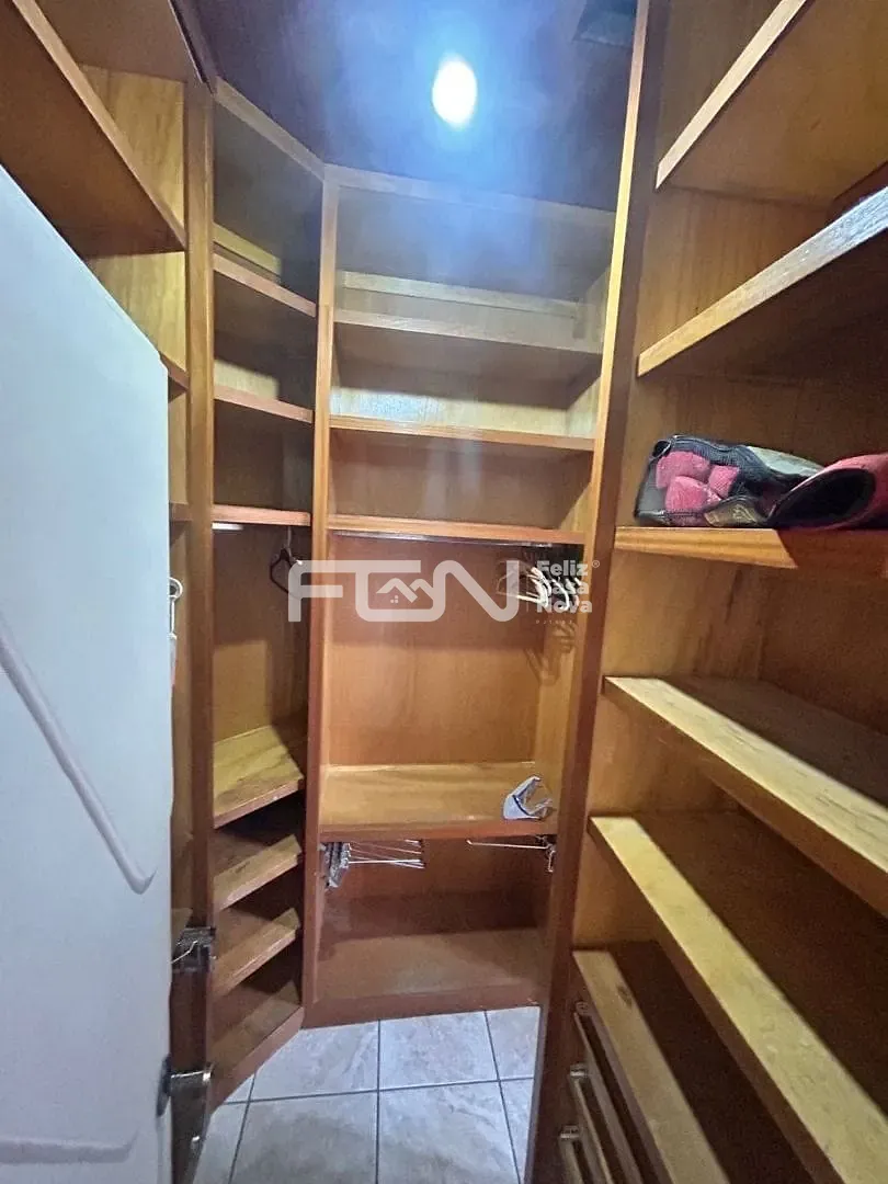 Casa, 4 quartos, 262 m² - Foto 15