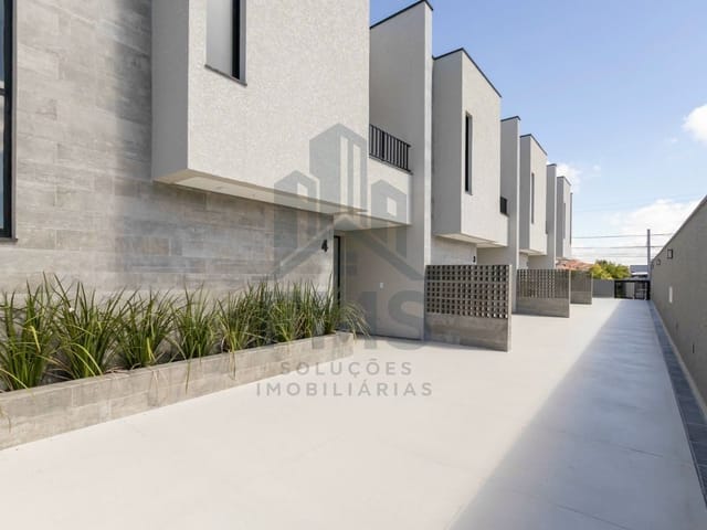 Casa com 199m² 3 quartos e 4 banheiros, à venda, no bairro São Braz em Curitiba