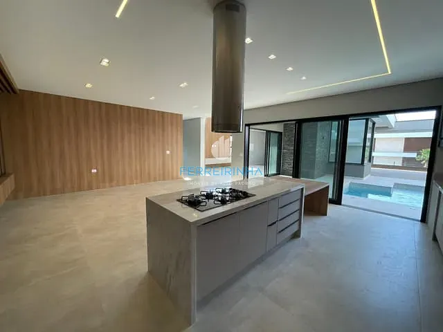 Casa com 472m² 4 quartos e 5 banheiros, à venda, no bairro Condomínio Residencial Alphaville em São José dos Campos