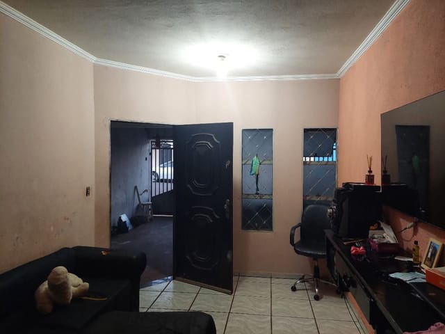 Casa com 250m² 3 quartos e 2 banheiros, à venda, no bairro Jardim Vale do Sol em Birigui