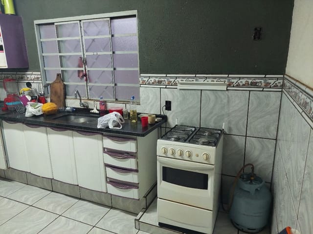 Casa com 250m² 3 quartos e 2 banheiros, à venda, no bairro Jardim Vale do Sol em Birigui