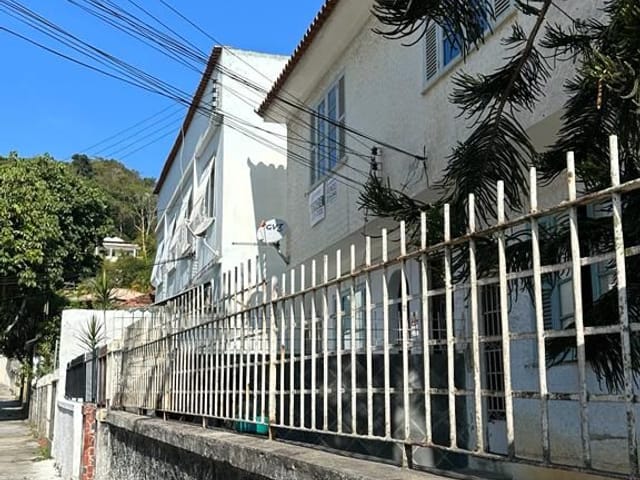 Casa com 360m² 3 quartos e 2 banheiros, à venda, no bairro Fátima em Niterói