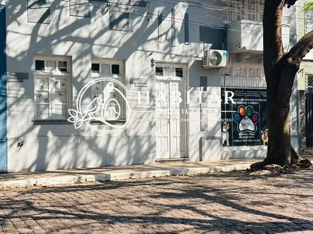 Casa com 330m² 4 quartos e 4 banheiros, à venda, no bairro Centro em Corumbá