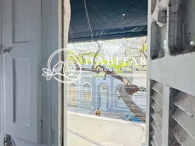 Casa com 330m² 4 quartos e 4 banheiros, à venda, no bairro Centro em Corumbá