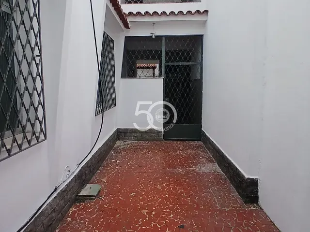 Casa com 240m² 4 quartos e 2 banheiros, para alugar, no bairro Vista Alegre em Rio de Janeiro