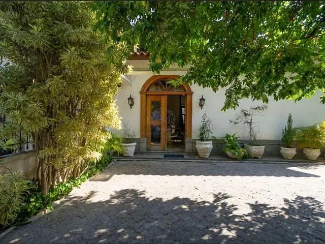 Casa com 1200m² 4 quartos e 4 banheiros, à venda, no bairro Gávea em Rio de Janeiro