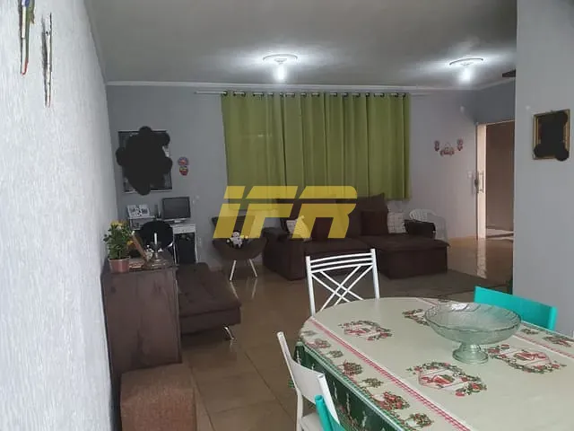 Casa com 200m² 3 quartos e 4 banheiros, à venda, no bairro Residencial Santa Izabel em Taubaté