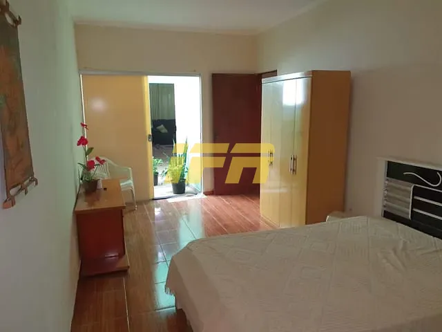 Casa com 200m² 3 quartos e 4 banheiros, à venda, no bairro Residencial Santa Izabel em Taubaté