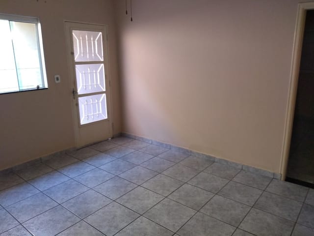 Casa com 150m² 3 quartos e 2 banheiros, à venda, no bairro Jardim Guanabara em Americana