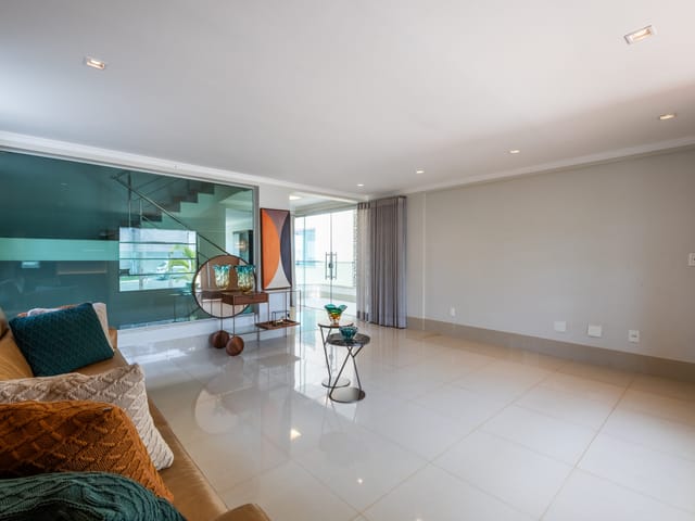 Casa 5 quartos e 6 banheiros, à venda, no bairro Setor Habitacional Vicente Pires em Brasília