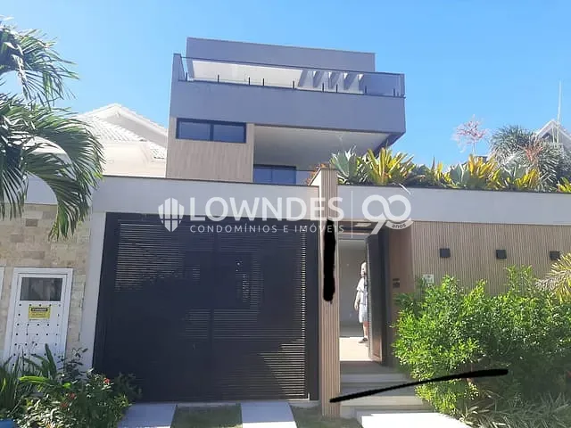 Casa 4 quartos e 6 banheiros, à venda, no bairro Recreio dos Bandeirantes em Rio de Janeiro