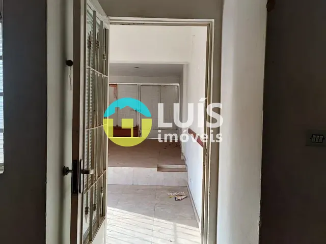 Casa 3 quartos e 2 banheiros, à venda, no bairro Centro em Guaranésia