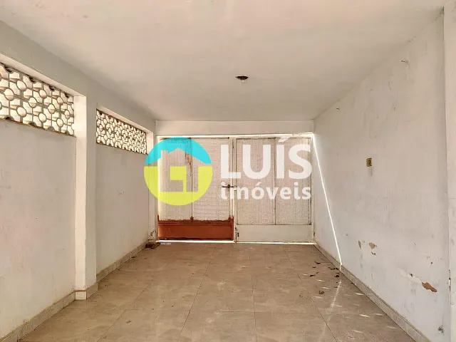 Casa 3 quartos e 2 banheiros, à venda, no bairro Centro em Guaranésia