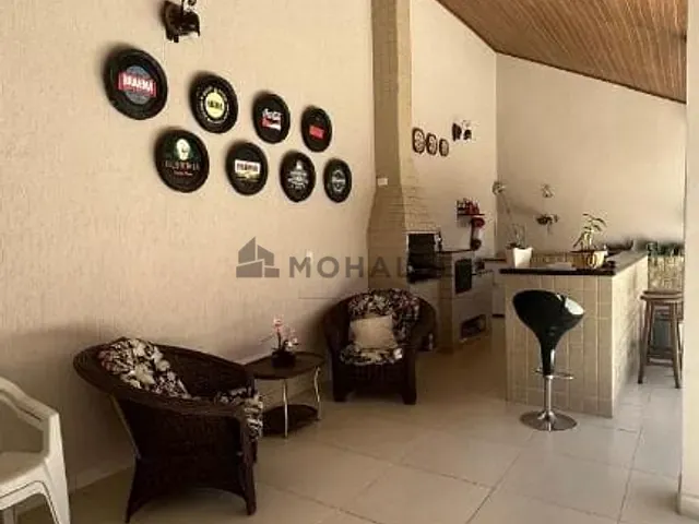 Casa com 420m² 6 quartos e 4 banheiros, à venda, no bairro Medicina em Itajubá