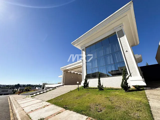 Casa 3 quartos e 5 banheiros, à venda, no bairro Estrela em Ponta Grossa