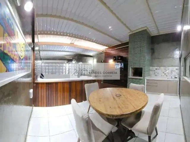 Casa 2 quartos e 2 banheiros, à venda, no bairro Residencial Vila Romana em Londrina