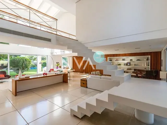 Casa com 2000m² 6 quartos e 5 banheiros, à venda, no bairro Barra da Tijuca em Rio de Janeiro