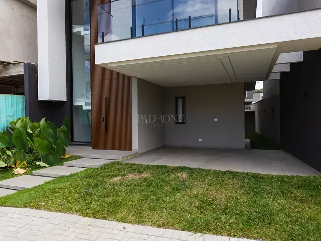 Casa 2 quartos e 3 banheiros, à venda, no bairro Santa Cândida em Curitiba