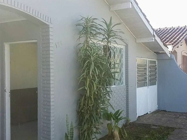 Casa com 250m² 3 quartos e 2 banheiros, à venda, no bairro Colina em Guaíba