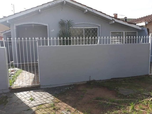Casa com 250m² 3 quartos e 2 banheiros, à venda, no bairro Colina em Guaíba