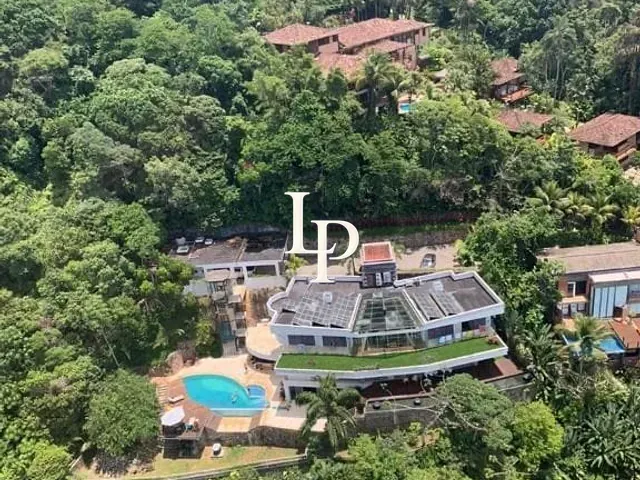 Casa com 2500m² 4 quartos e 7 banheiros, à venda, no bairro Barra Seca (Praias Vermelha e Alto) em Ubatuba