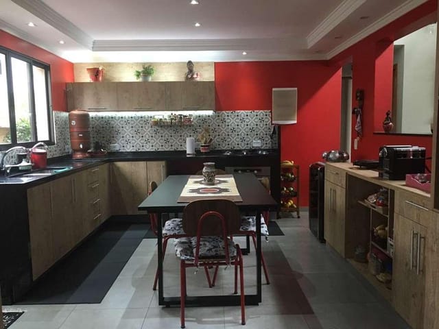 Casa com 512m² 3 quartos e 5 banheiros, à venda, no bairro Moinho Velho em Cotia