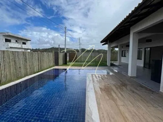 Casa 3 quartos e 1 banheiro, à venda, no bairro Olivença em Ilhéus