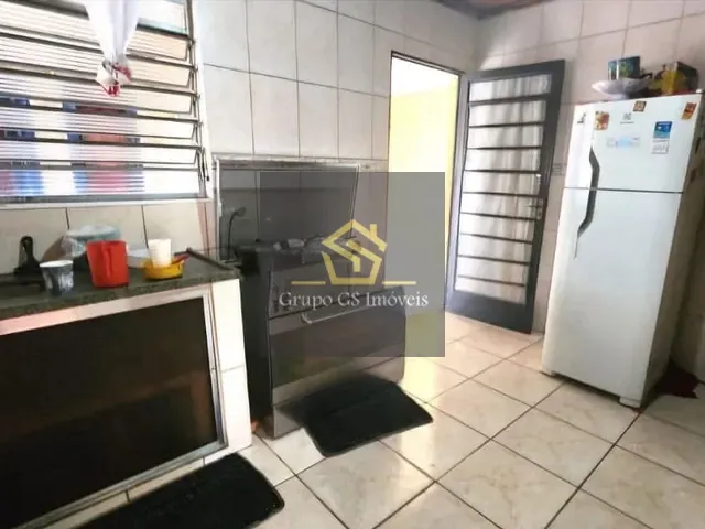 Casa com 200m² 3 quartos e 2 banheiros, à venda, no bairro Jardim Novo Mundo em Valinhos