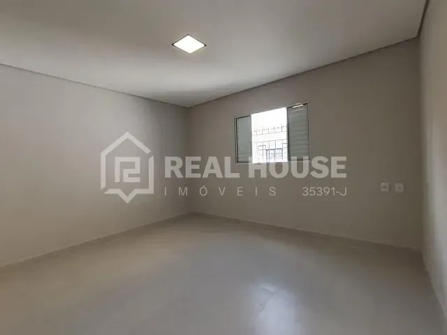 Casa 2 quartos e 1 banheiro, à venda, no bairro Vila Lucy em Sorocaba