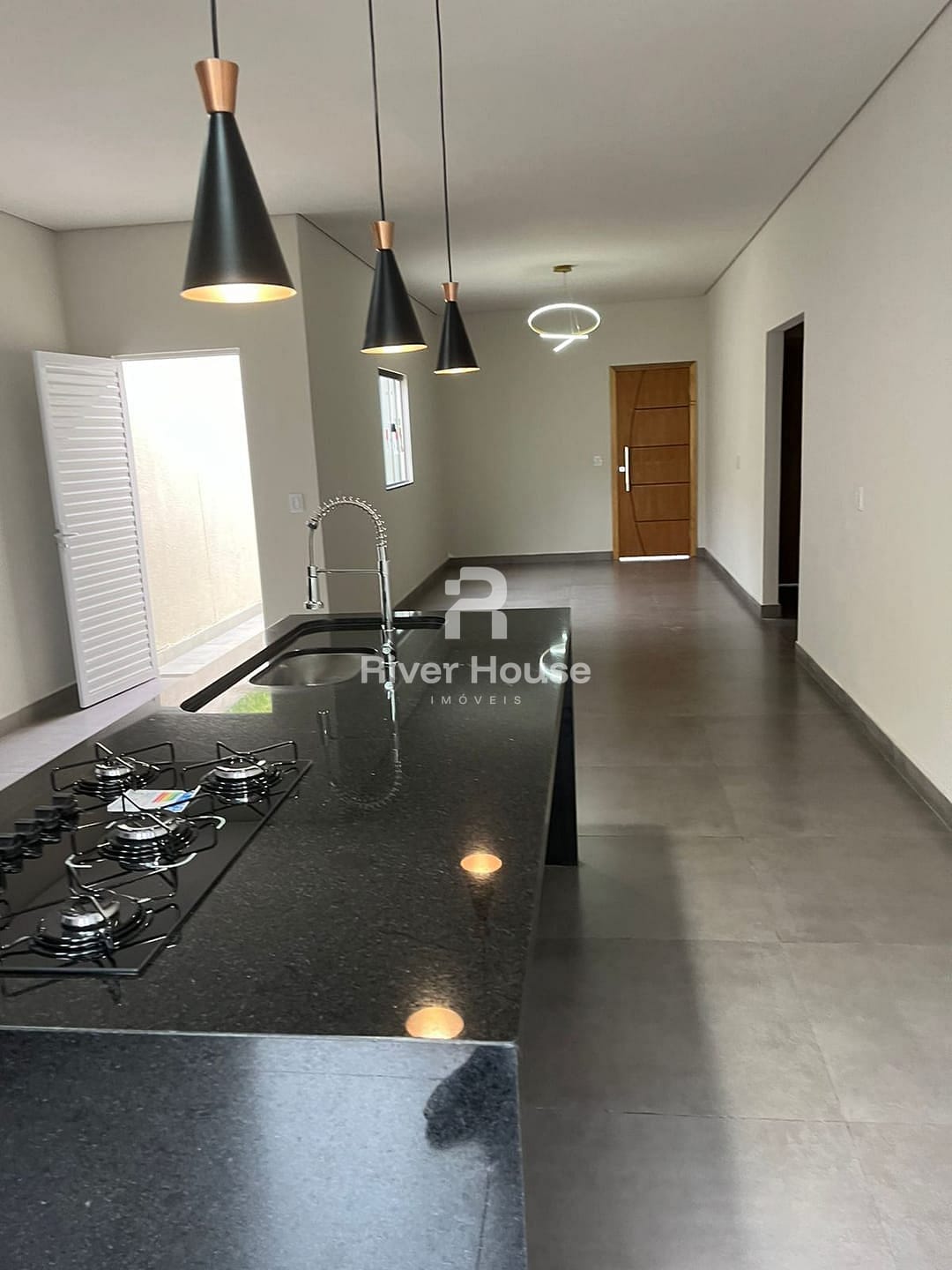 Casa, 3 quartos, 250 m² - Foto 2