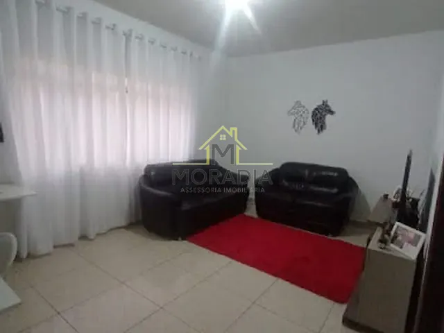 Casa com 250m² 2 quartos e 1 banheiro, à venda, no bairro Jardim Regulador em Guaxupé