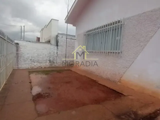 Casa com 250m² 2 quartos e 1 banheiro, à venda, no bairro Jardim Regulador em Guaxupé