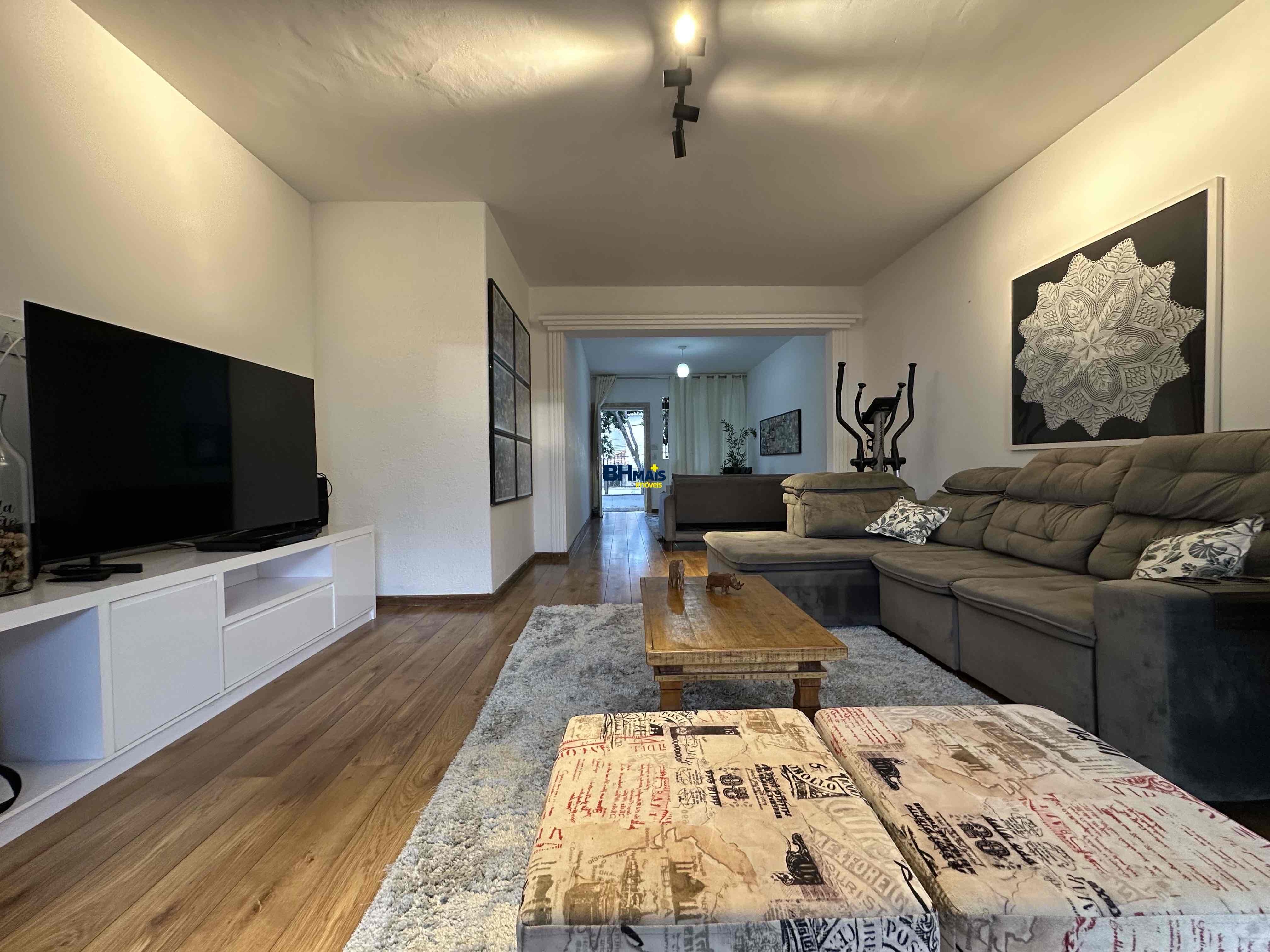 Casa à venda e aluguel com 5 quartos, 500m² - Foto 2