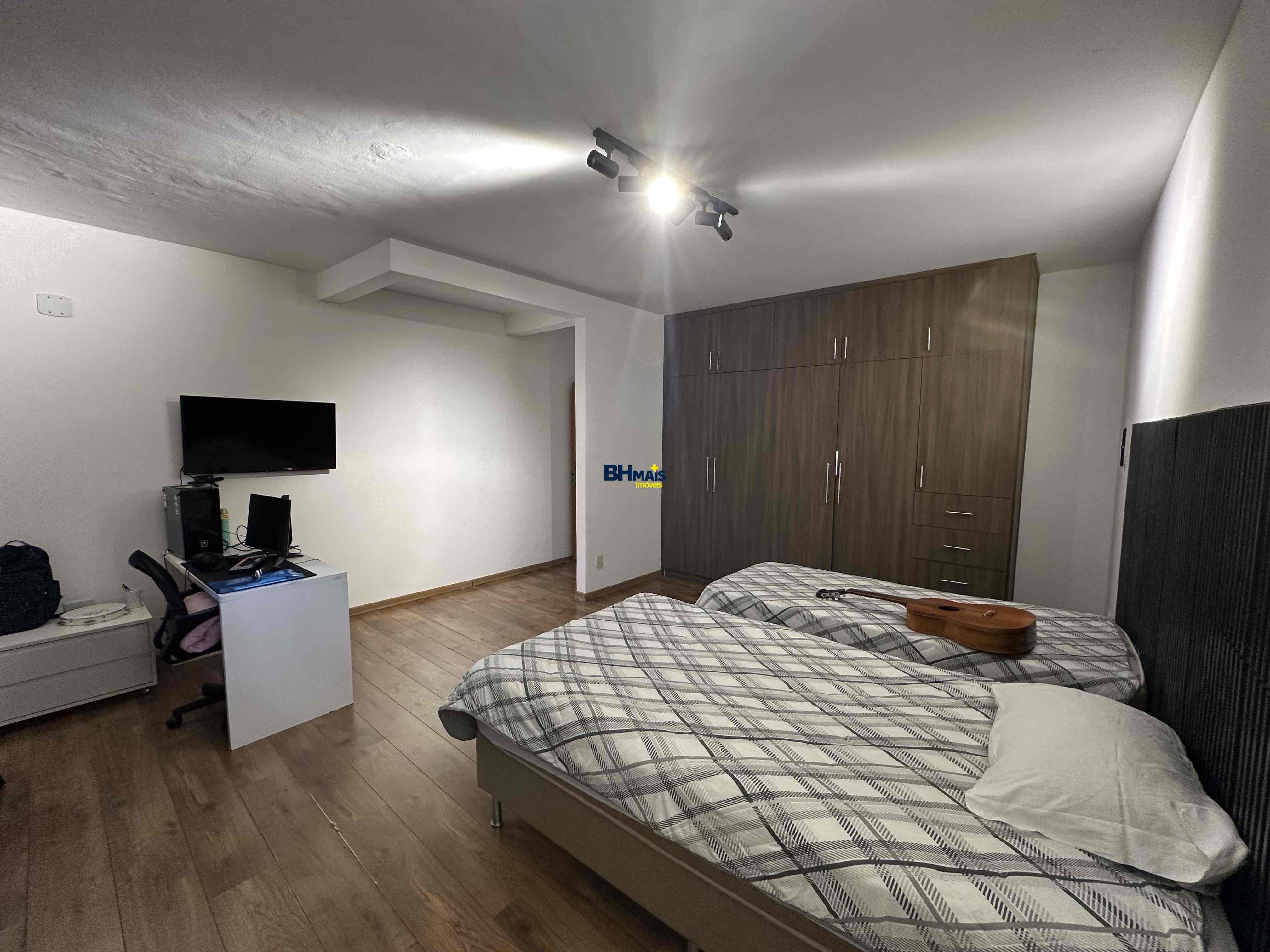 Casa à venda e aluguel com 5 quartos, 500m² - Foto 21