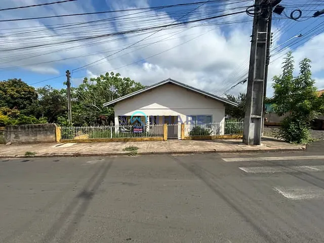 Casa 2 quartos e 1 banheiro, para alugar, no bairro Barbosa em Siqueira Campos