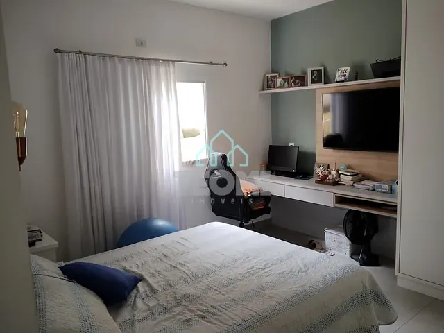 Casa com 250m² 4 quartos e 3 banheiros, à venda, no bairro Vila Aparecida em Taubaté