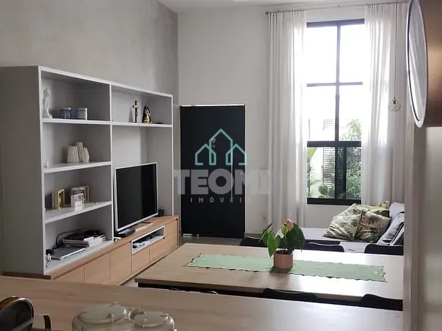 Casa com 250m² 4 quartos e 3 banheiros, à venda, no bairro Vila Aparecida em Taubaté