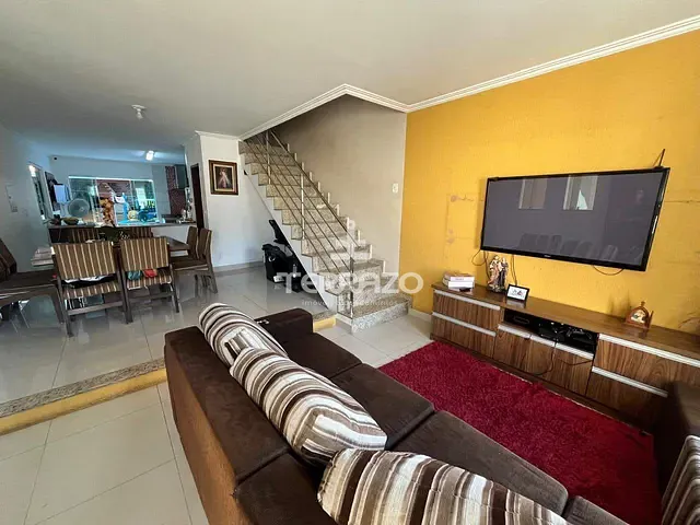 Casa com 150m² 3 quartos e 1 banheiro, à venda, no bairro Aero Clube em Volta Redonda
