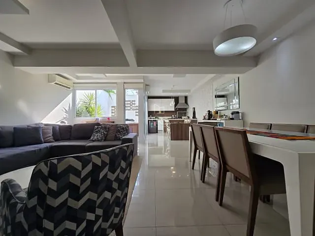 Casa com 221m² 3 quartos e 2 banheiros, à venda, no bairro Jardim Santa Marcelina em Campinas