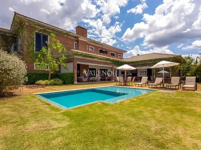 Casa com 3000m² 4 quartos e 5 banheiros, à venda, no bairro Capela do Barreiro em Itatiba