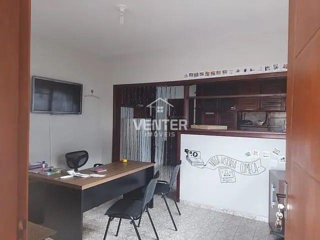 Casa com 480m² 4 quartos e 1 banheiro, à venda, no bairro Jardim das Nações em Taubaté