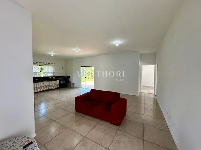 Casa com 1250m² 2 quartos e 3 banheiros, à venda, no bairro Esperança em Londrina