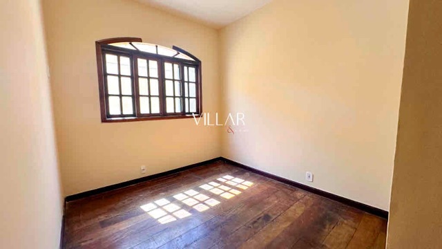 Casa com 227m² 4 quartos e 3 banheiros, à venda, no bairro Ramos em Rio de Janeiro