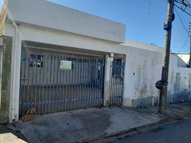 Casa com 230m² 3 quartos e 2 banheiros, à venda, no bairro Jardim Crepusculo em São João da Boa Vista